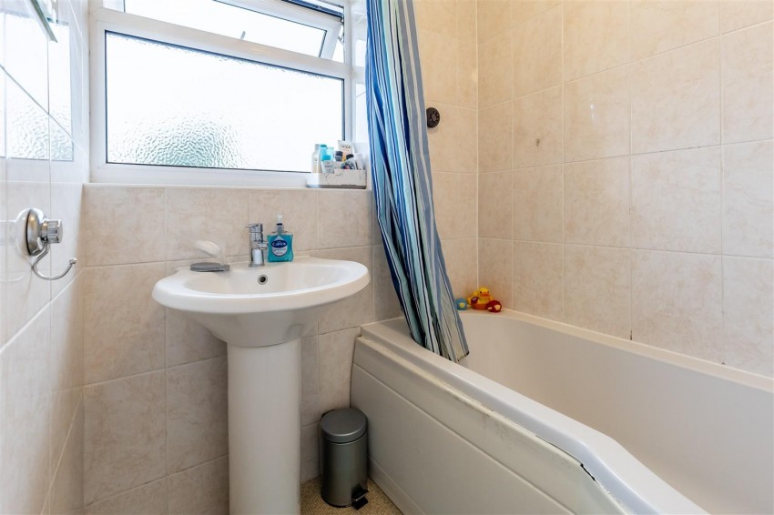 Images for Rayfield, Epping