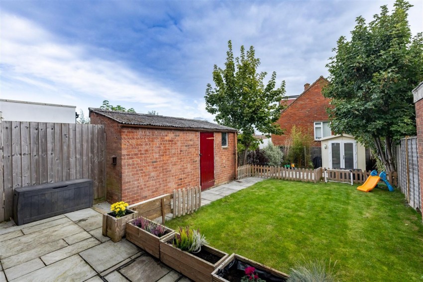 Images for Rayfield, Epping