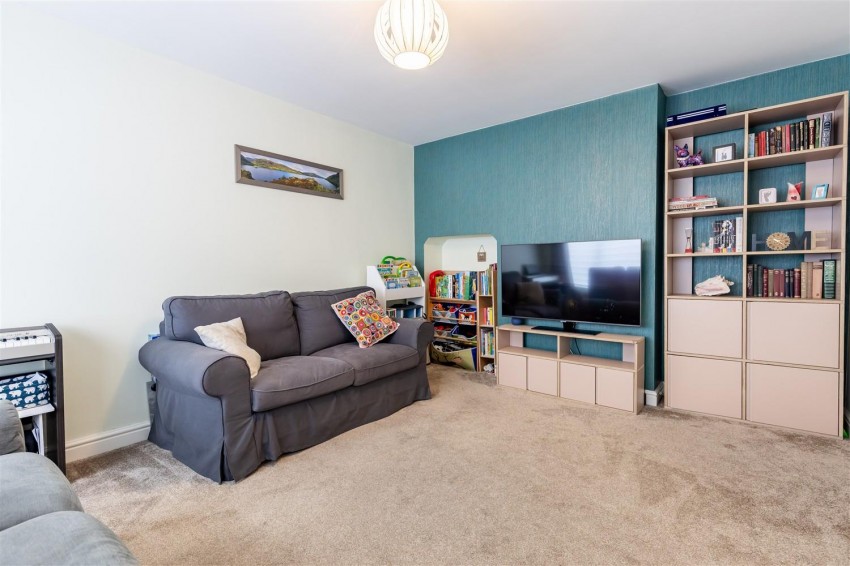 Images for Rayfield, Epping