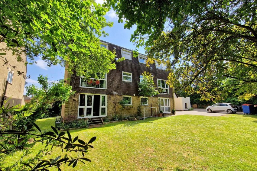 Images for The Lodge, The Plain, Epping