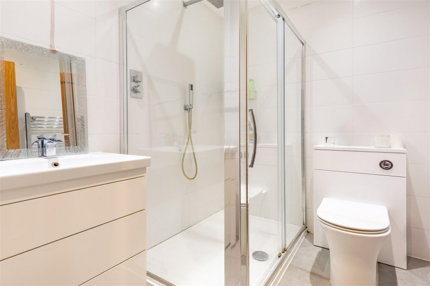 Images for Bumbles Green, Nazeing