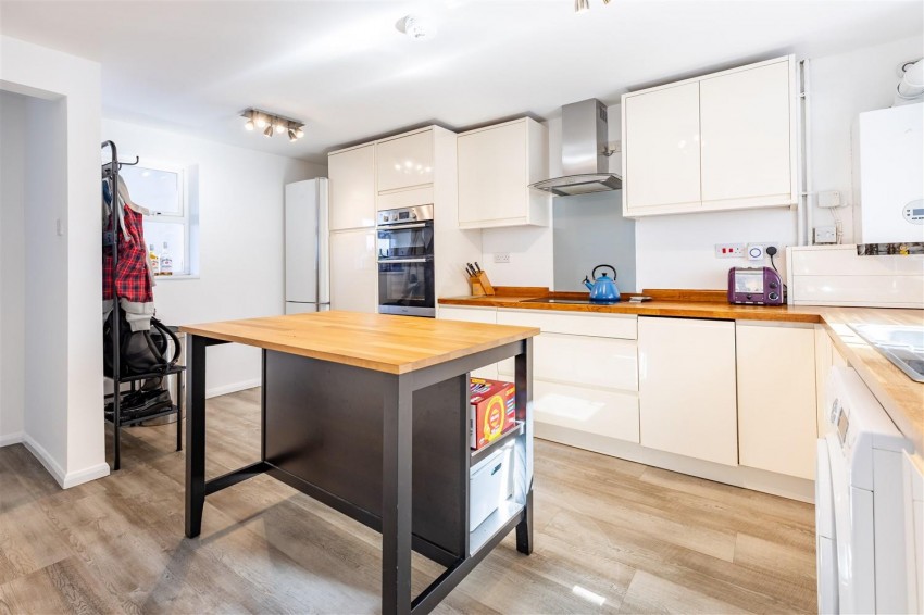 Images for Green Glade, Theydon Bois