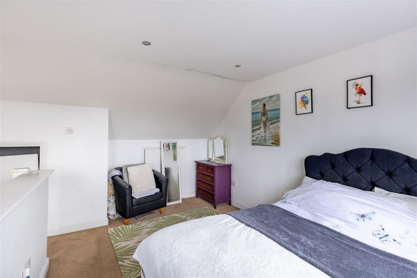 Images for Brookfield, Thornwood