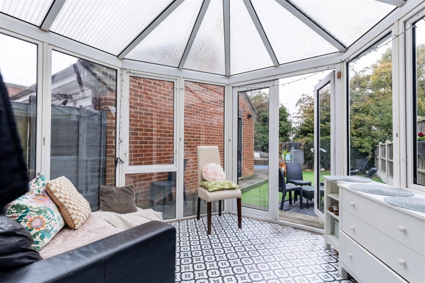 Images for Brookfield, Thornwood