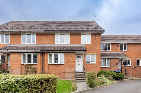 View Full Details for Eagle Close, Waltham Abbey