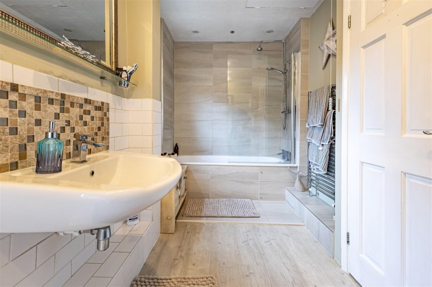 Images for Duck Lane, Thornwood Common