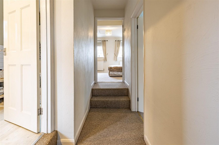 Images for Duck Lane, Thornwood Common