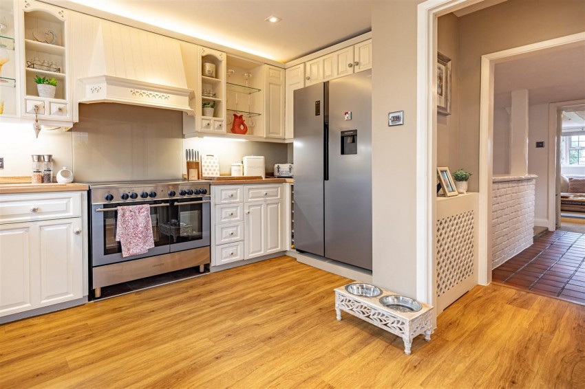 Images for Duck Lane, Thornwood Common