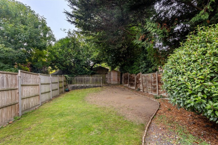 Images for Centre Drive, Epping