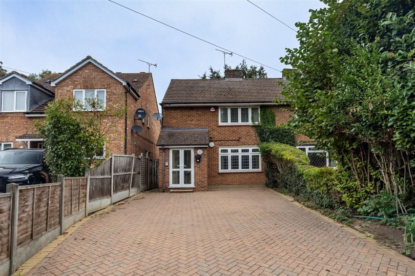 Images for Centre Drive, Epping