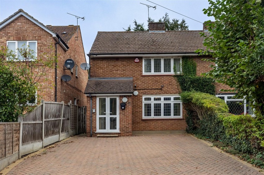 Images for Centre Drive, Epping