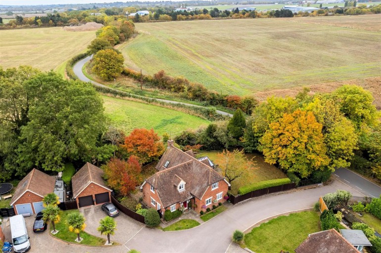 Thornbrook, Thornwood.