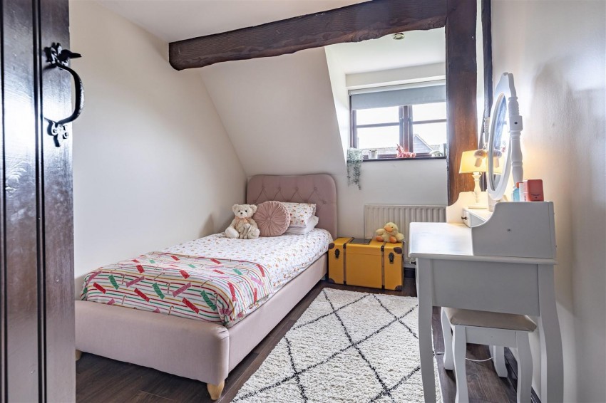 Images for Roughtallys, North Weald