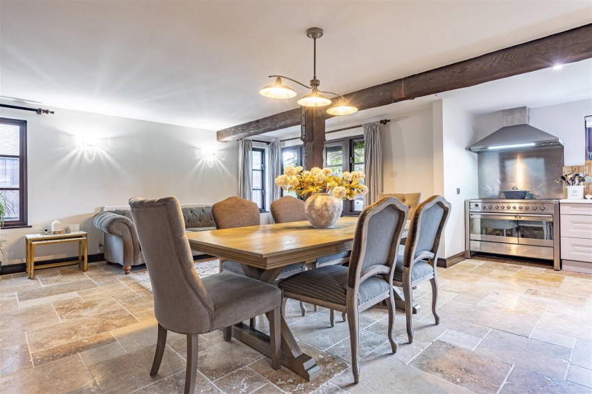 Images for Roughtallys, North Weald