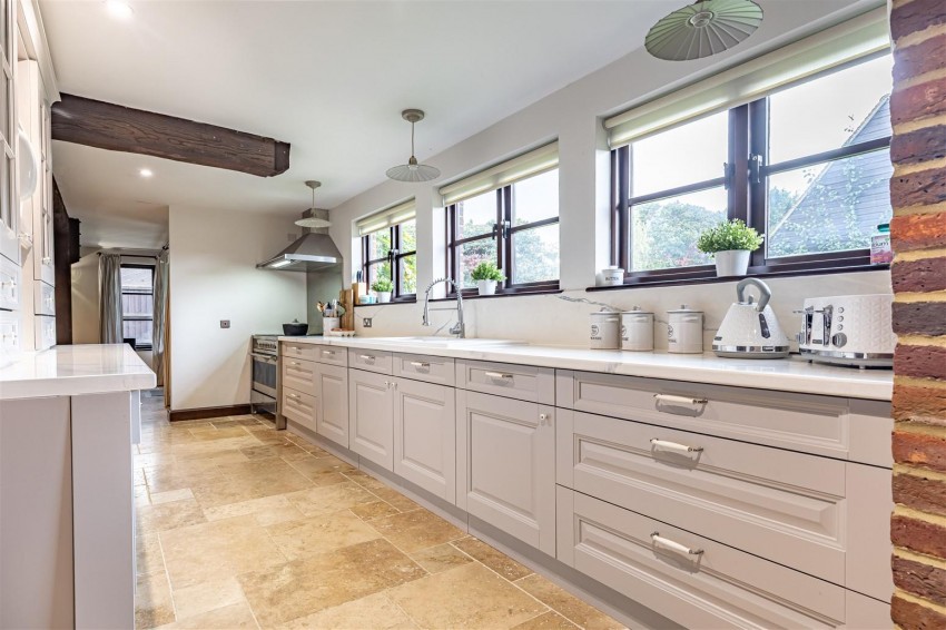 Images for Roughtallys, North Weald