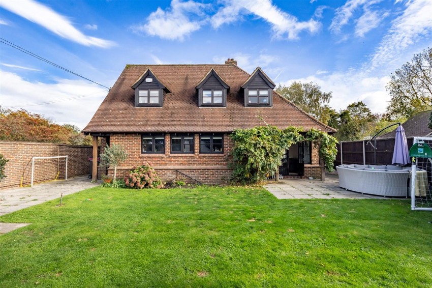 Images for Roughtallys, North Weald