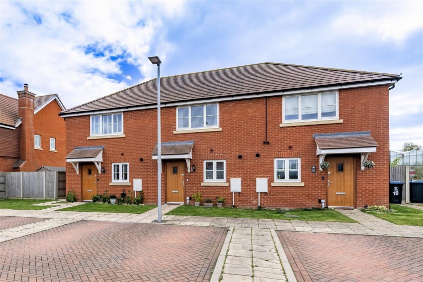 Images for Langland Place, Roydon,