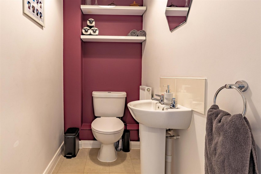 Images for Langland Place, Roydon,