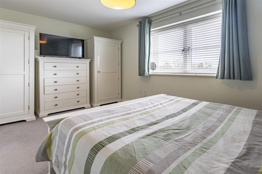 Images for Langland Place, Roydon,