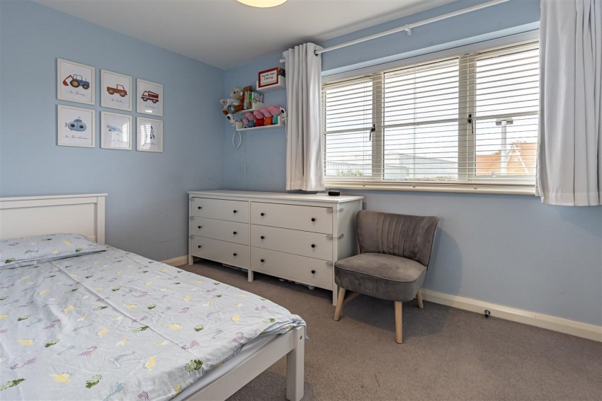 Images for Langland Place, Roydon,