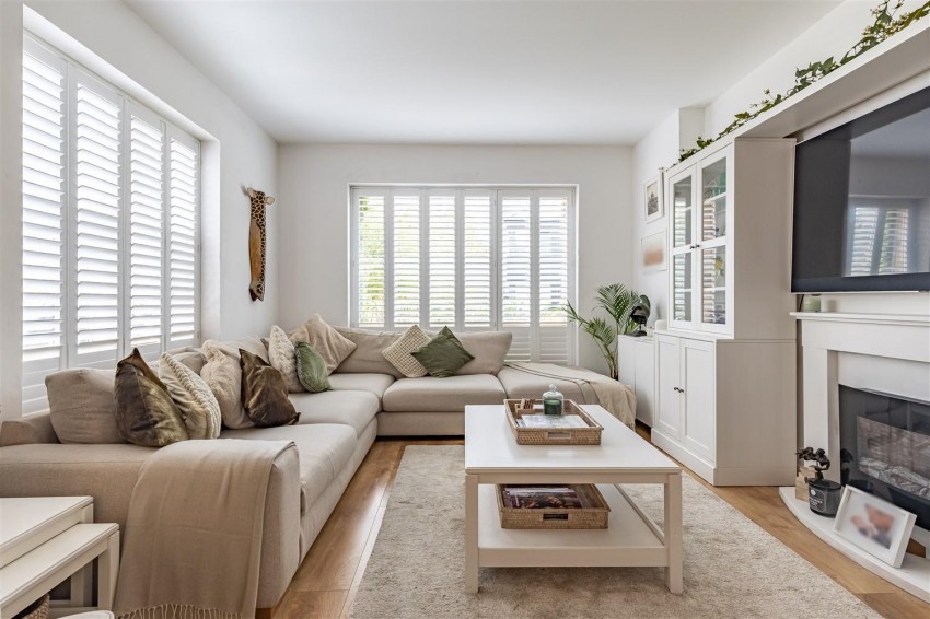 Images for Nuthatch Drive, Newhall