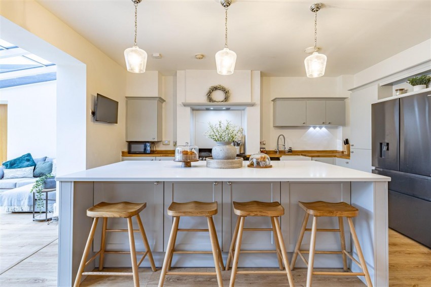 Images for Nuthatch Drive, Newhall