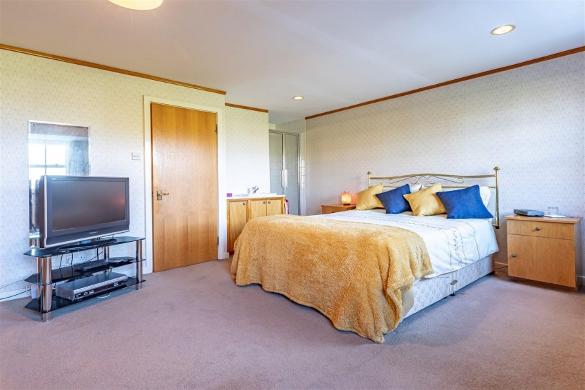 Images for The Green, Theydon Bois