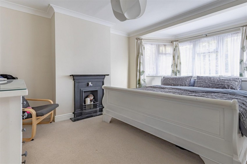 Images for Hillcrest Way, Epping