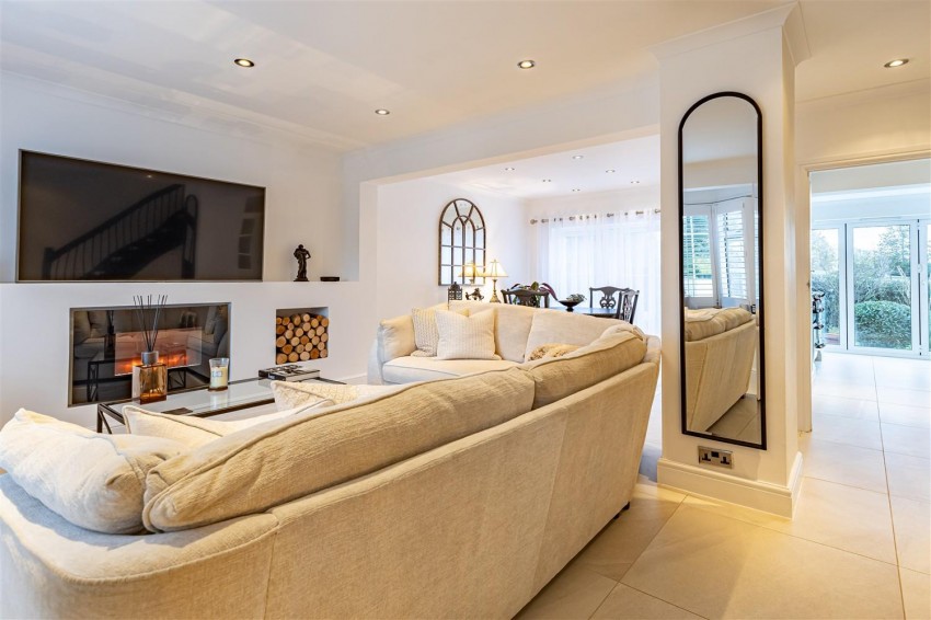 Images for High Road, North Weald