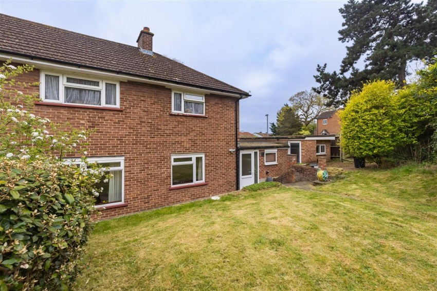 Images for Centre Drive, Epping