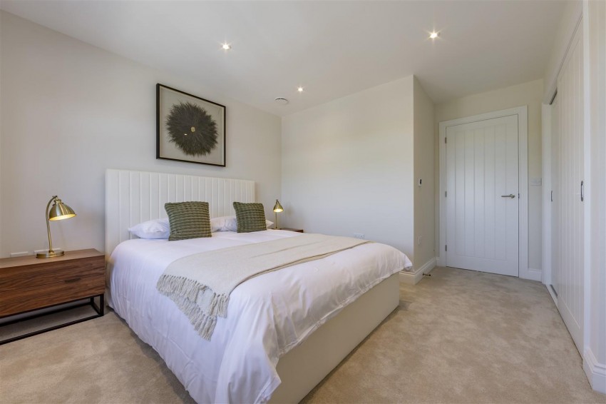 Images for Rosewood, Upland Road, Thornwood