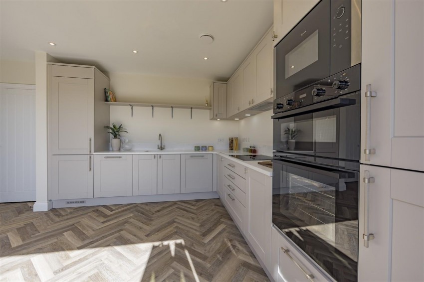 Images for Rosewood, Upland Road, Thornwood,