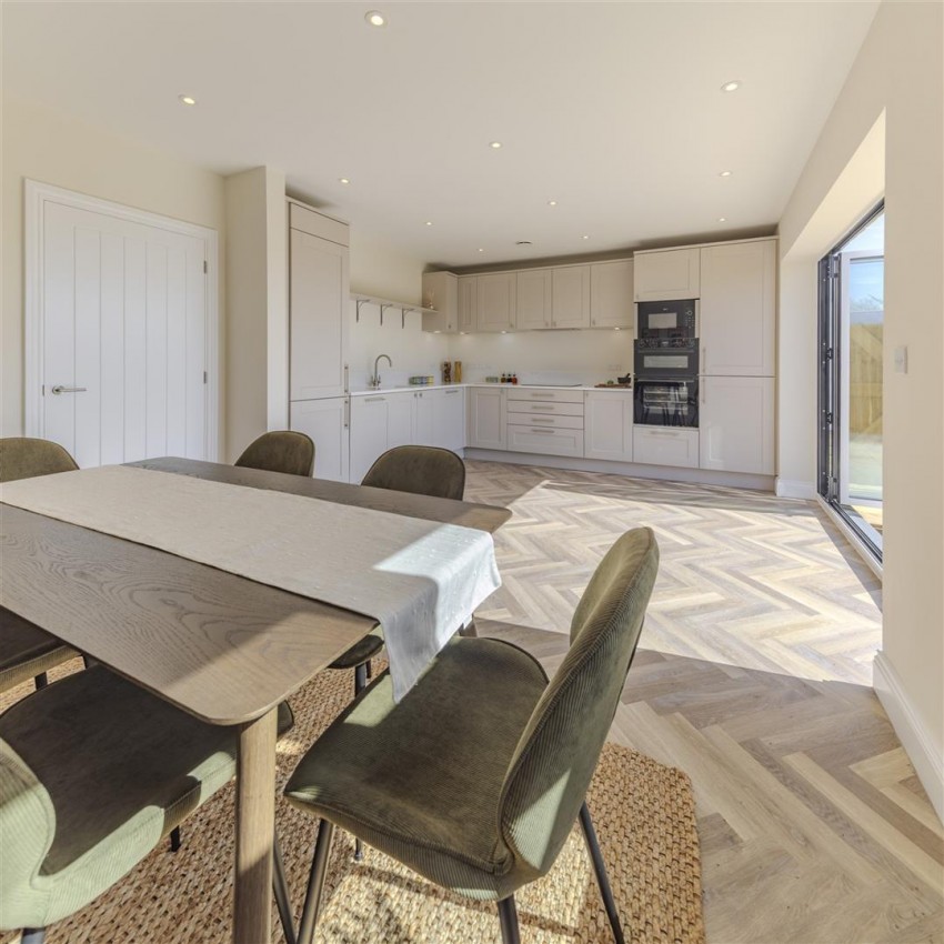 Images for Rosewood, Upland Road, Thornwood,