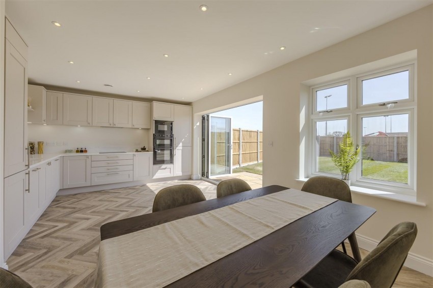Images for Rosewood, Upland Road, Thornwood
