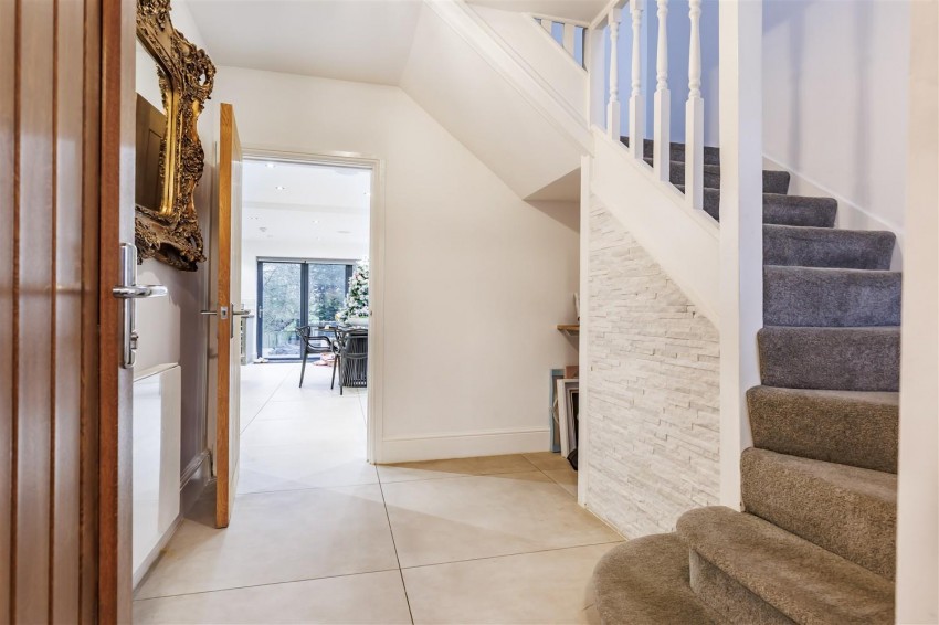 Images for Ivy Chimneys, Epping