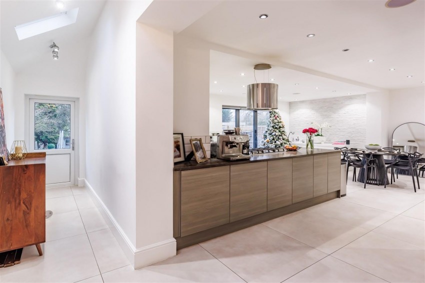 Images for Ivy Chimneys, Epping