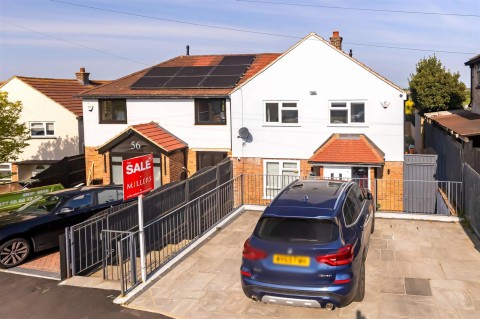 View Full Details for Shaftesbury Road, Epping