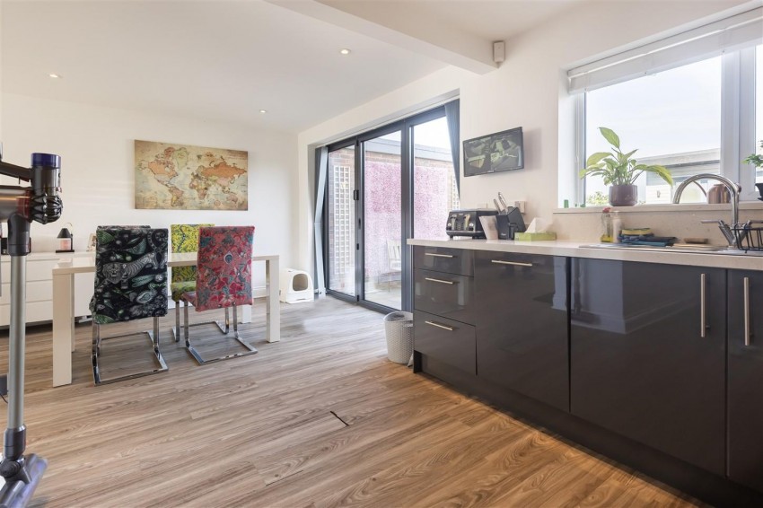 Images for Shaftesbury Road, Epping