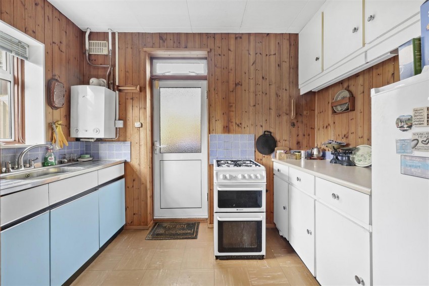 Images for Morgan Crescent, Theydon Bois