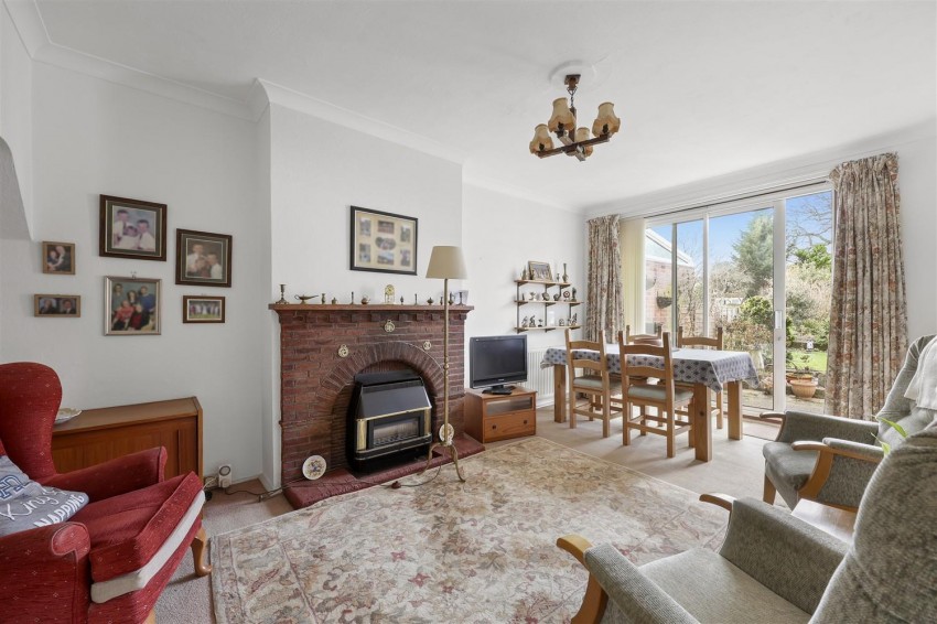 Images for Morgan Crescent, Theydon Bois