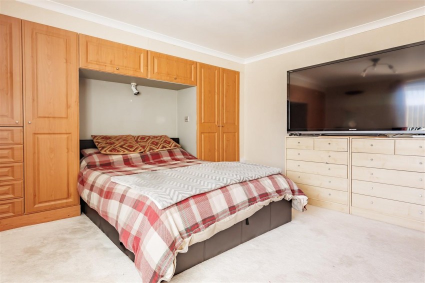 Images for Epping Road, Broadley Common