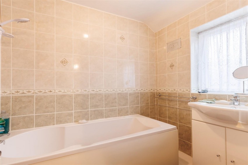 Images for Beaconfield Avenue, Epping