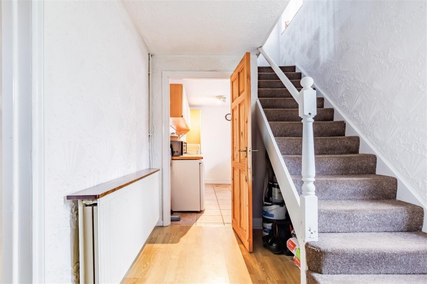 Images for Beaconfield Avenue, Epping