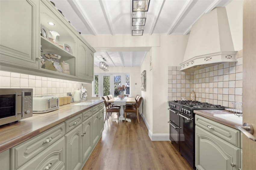 Images for Grange Crescent, Chigwell