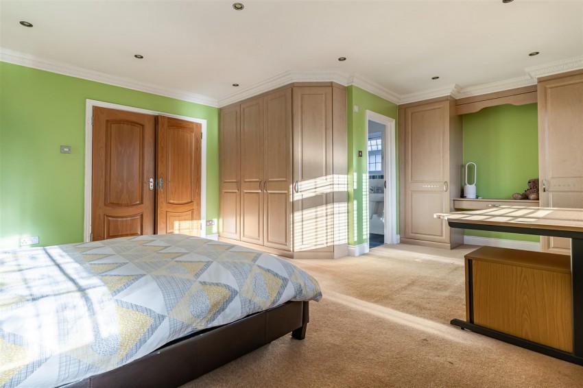 Images for High View Close, Loughton