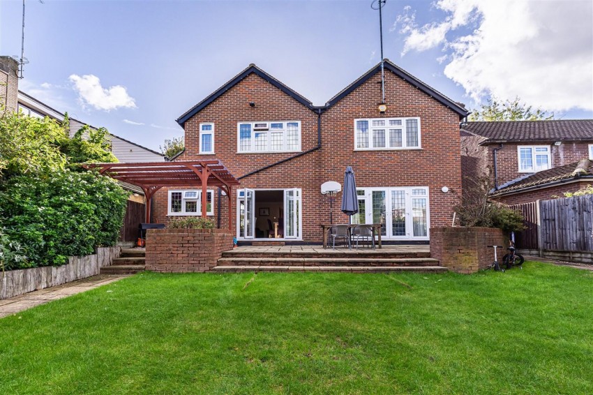 Images for High View Close, Loughton