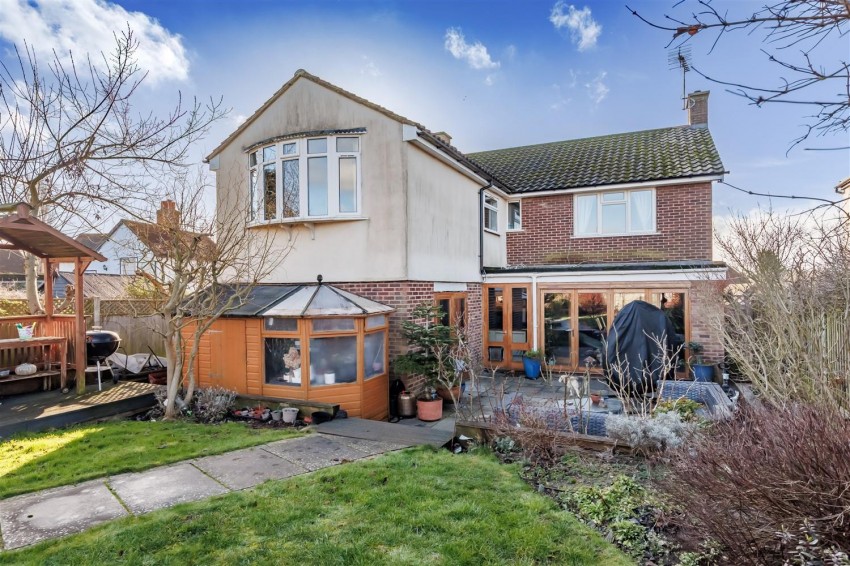 Images for Aldeburgh Dale, Harlow Road, Moreton