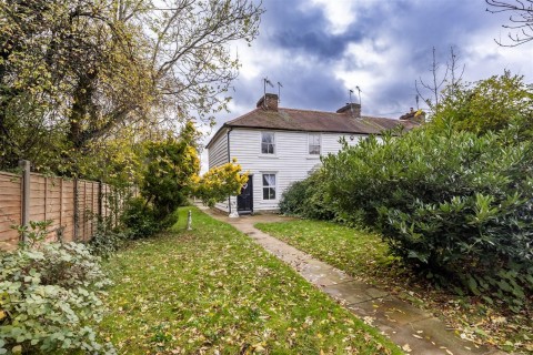 View Full Details for 151 High Road, Loughton