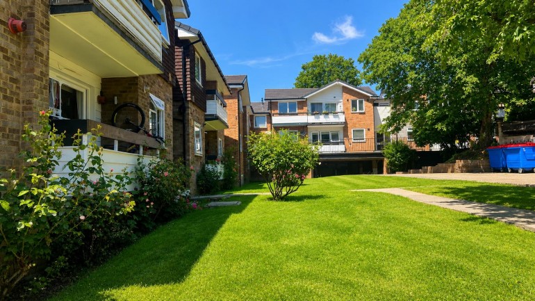 Cedar Court, Station Road, Epping