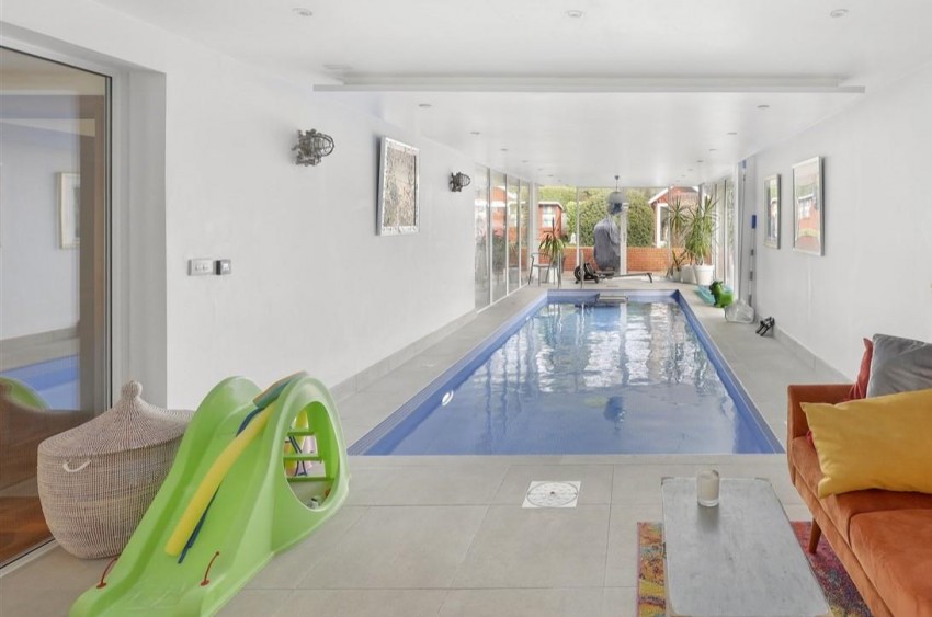 Images for Ravensmere, Epping